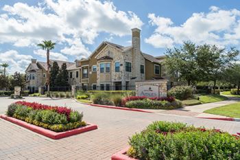Elegant exterior view of property